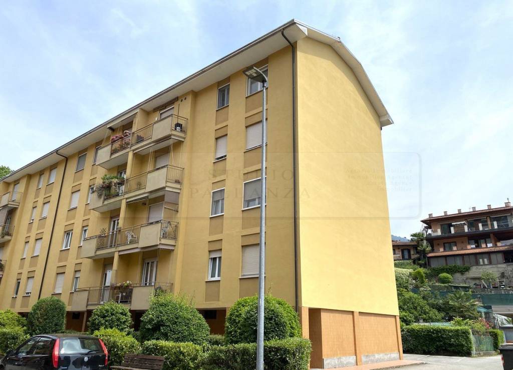 appartamento in vendita a Verbania in zona Intra