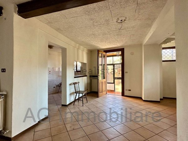 appartamento in vendita a Verbania in zona Centro Città