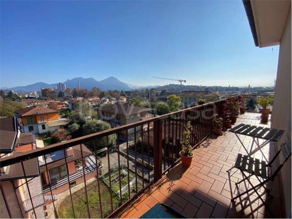 appartamento in vendita a Verbania in zona Madonna di Campagna