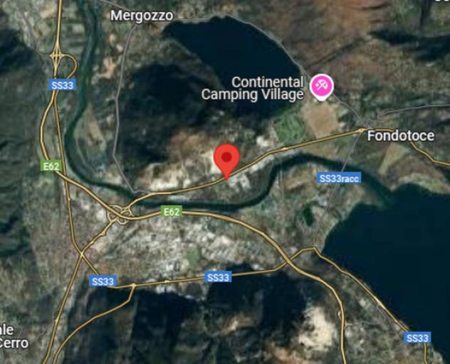 locale commerciale in vendita a Verbania
