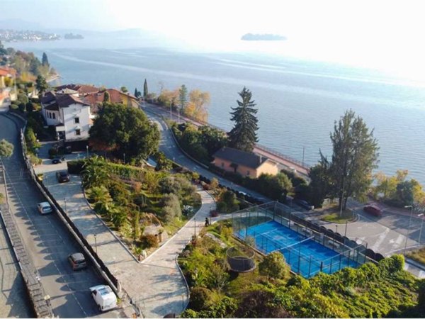 casa indipendente in vendita a Verbania in zona Suna