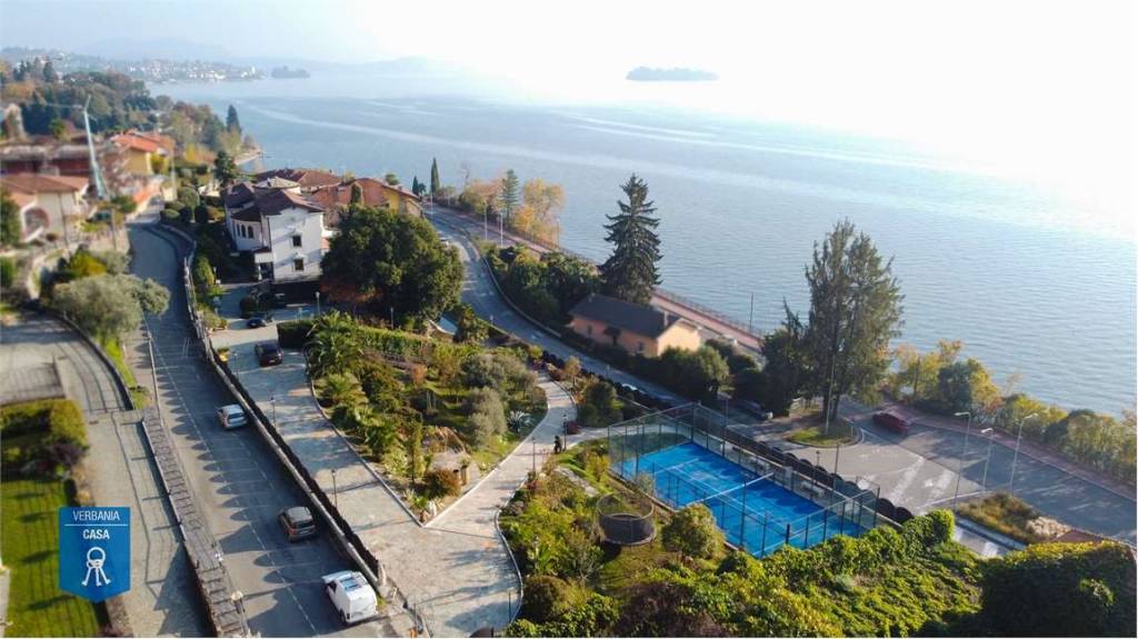 casa indipendente in vendita a Verbania in zona Suna