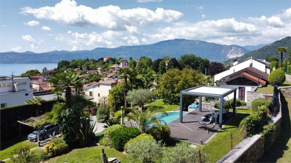 casa indipendente in vendita a Verbania in zona Biganzolo