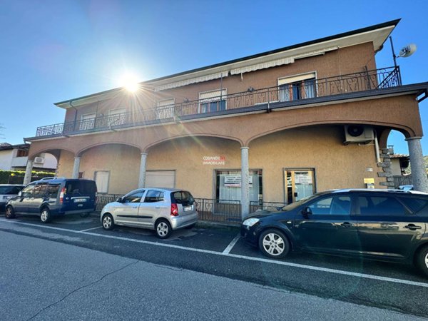 casa indipendente in vendita a Verbania in zona Intra