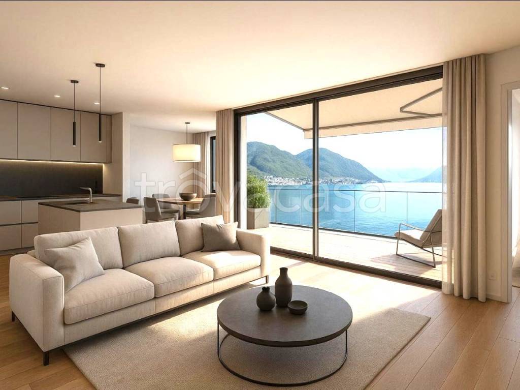 appartamento in vendita a Verbania in zona Intra