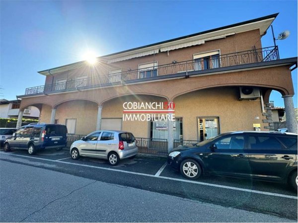 casa indipendente in vendita a Verbania in zona Intra