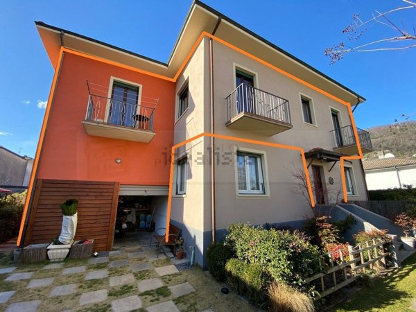 appartamento in vendita a Verbania in zona Suna