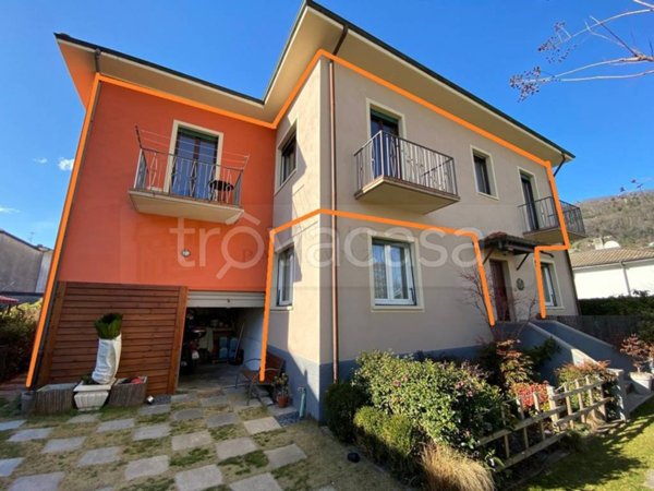 casa indipendente in vendita a Verbania in zona Suna