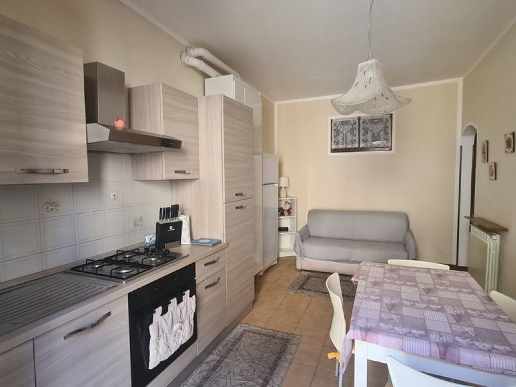 appartamento in vendita a Verbania in zona Intra
