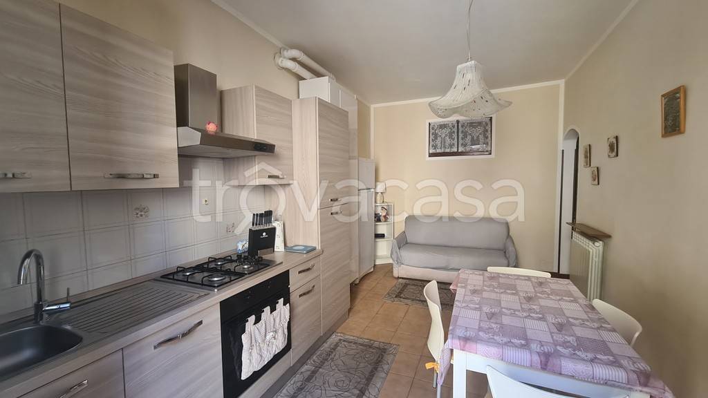 appartamento in vendita a Verbania in zona Intra