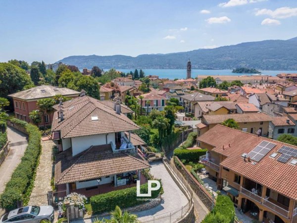 appartamento in vendita a Verbania in zona Pallanza