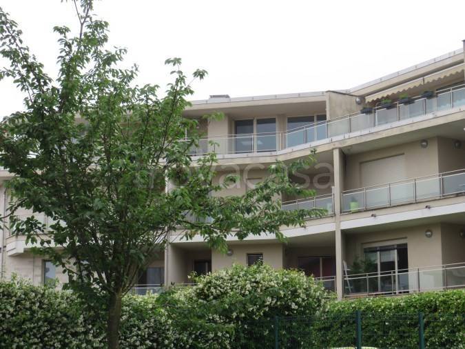 appartamento in vendita a Verbania in zona Suna