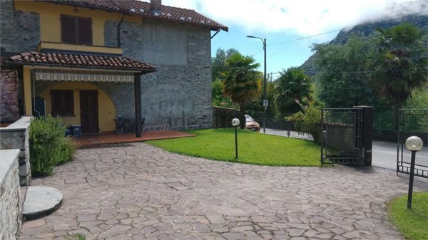 appartamento in vendita a Verbania in zona Unchio