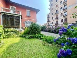 casa indipendente in vendita a Verbania in zona Intra