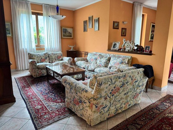 casa indipendente in vendita a Verbania