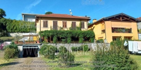 appartamento in vendita a Verbania in zona Intra