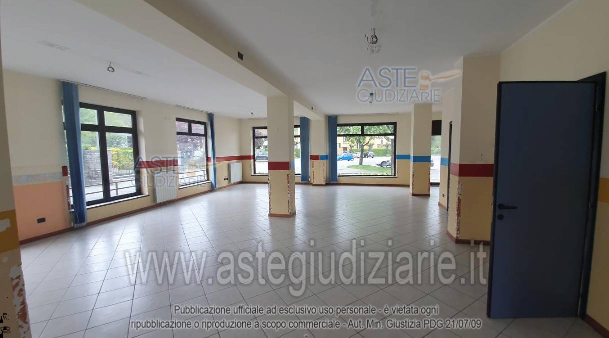 appartamento in vendita a Verbania in zona Trobaso