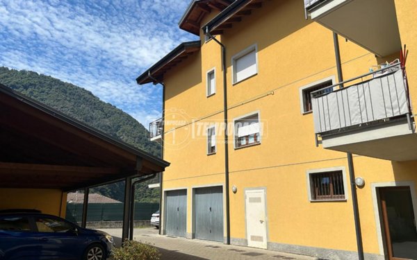 appartamento in vendita a Verbania in zona Trobaso