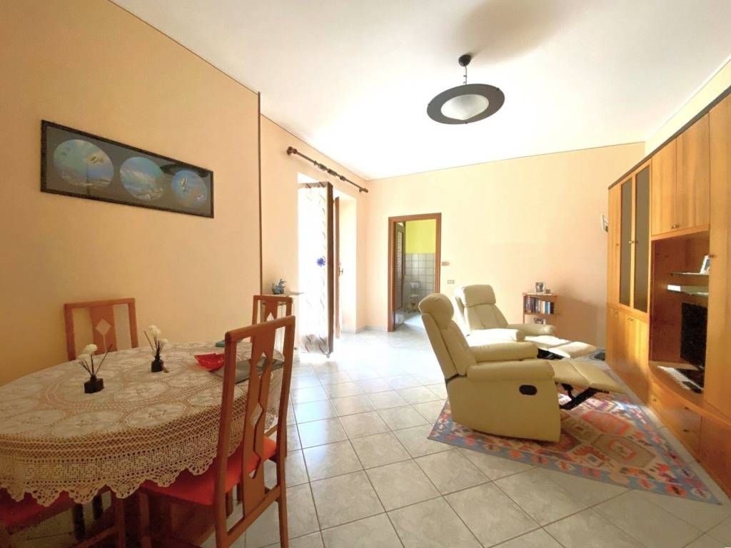 appartamento in vendita a Verbania in zona Intra