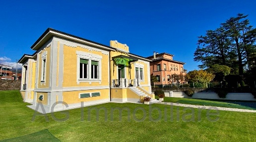 casa indipendente in vendita a Verbania in zona Intra