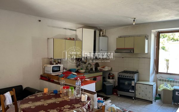 appartamento in vendita a Verbania in zona Centro Città