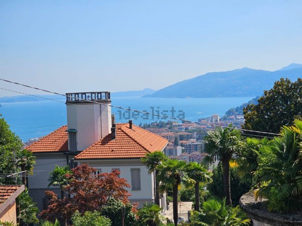 appartamento in vendita a Verbania in zona Zoverallo