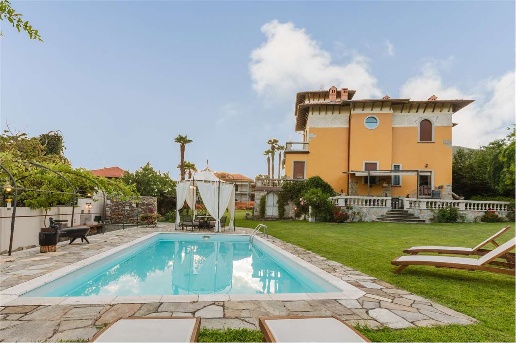 casa indipendente in vendita a Verbania in zona Intra