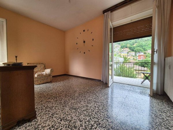 appartamento in vendita a Verbania in zona Suna