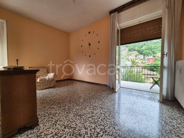 appartamento in vendita a Verbania in zona Suna