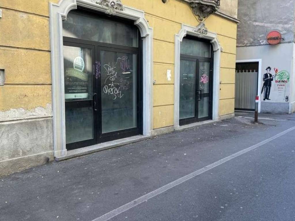 intera palazzina in vendita a Verbania in zona Intra