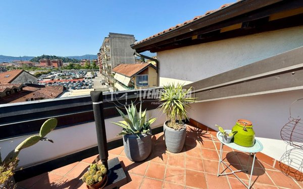 appartamento in vendita a Verbania in zona Intra