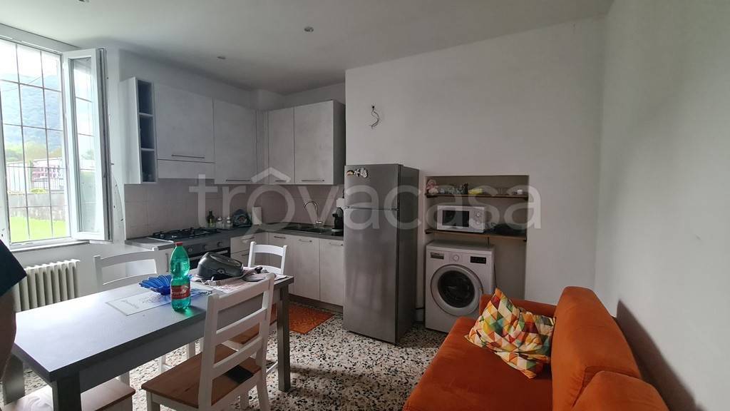appartamento in vendita a Verbania in zona Possaccio