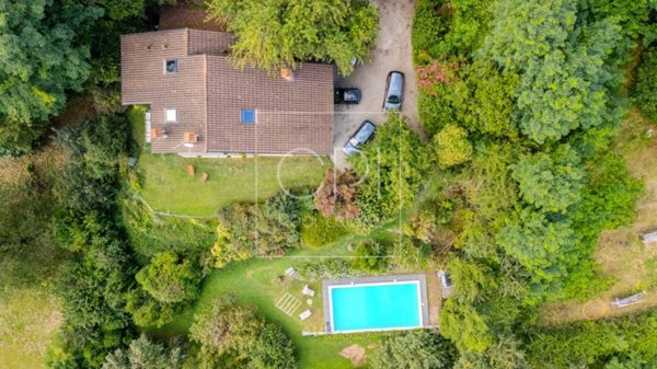casa indipendente in vendita a Verbania in zona Centro Città
