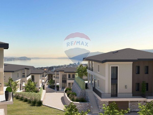 appartamento in vendita a Verbania in zona Zoverallo