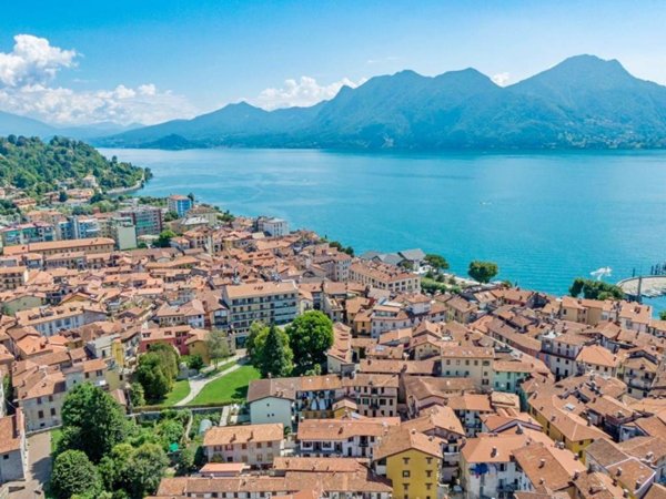 appartamento in vendita a Verbania in zona Intra