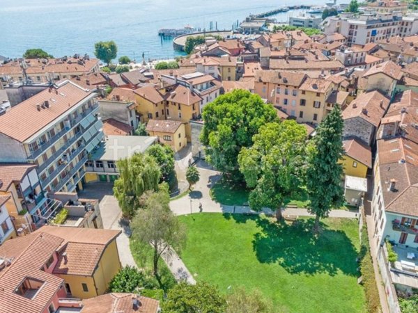 appartamento in vendita a Verbania in zona Intra