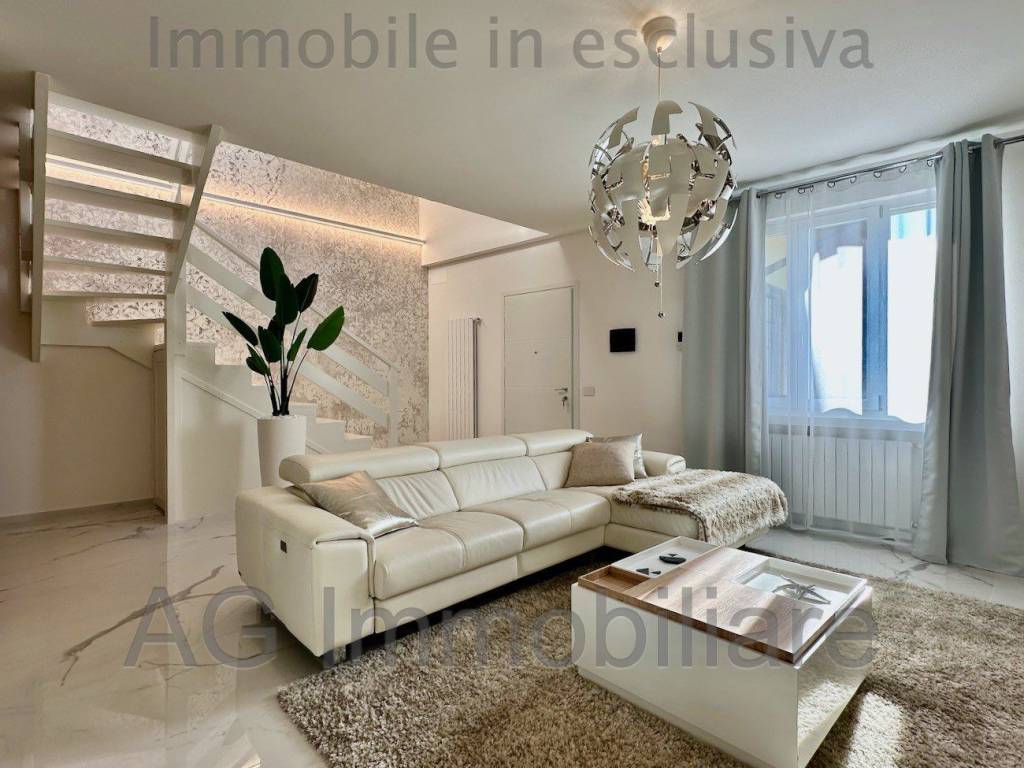 appartamento in vendita a Verbania in zona Intra