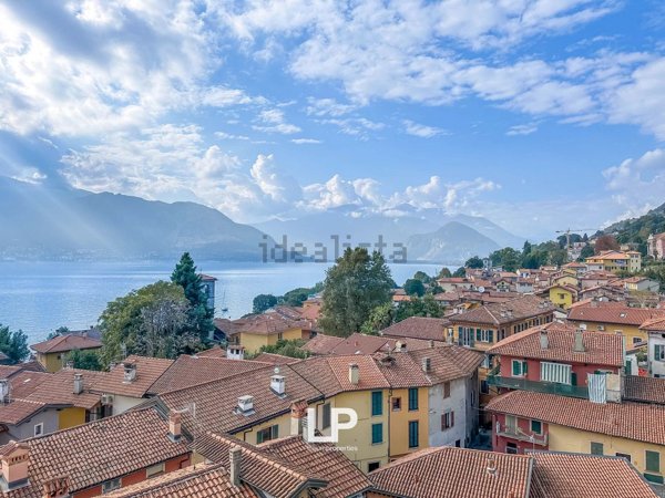 appartamento in vendita a Verbania in zona Suna