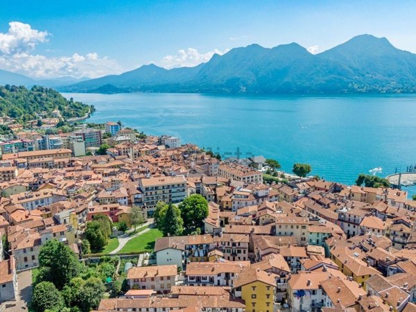 appartamento in vendita a Verbania in zona Intra