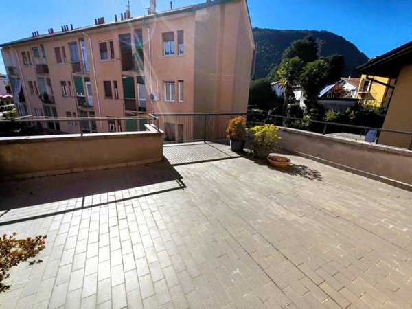 appartamento in vendita a Verbania in zona Intra