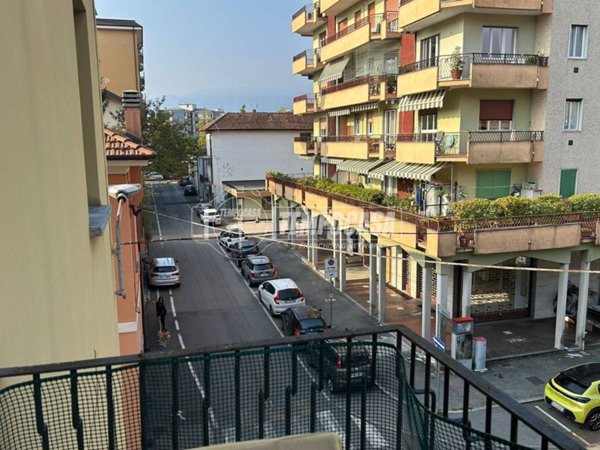 appartamento in vendita a Verbania in zona Intra