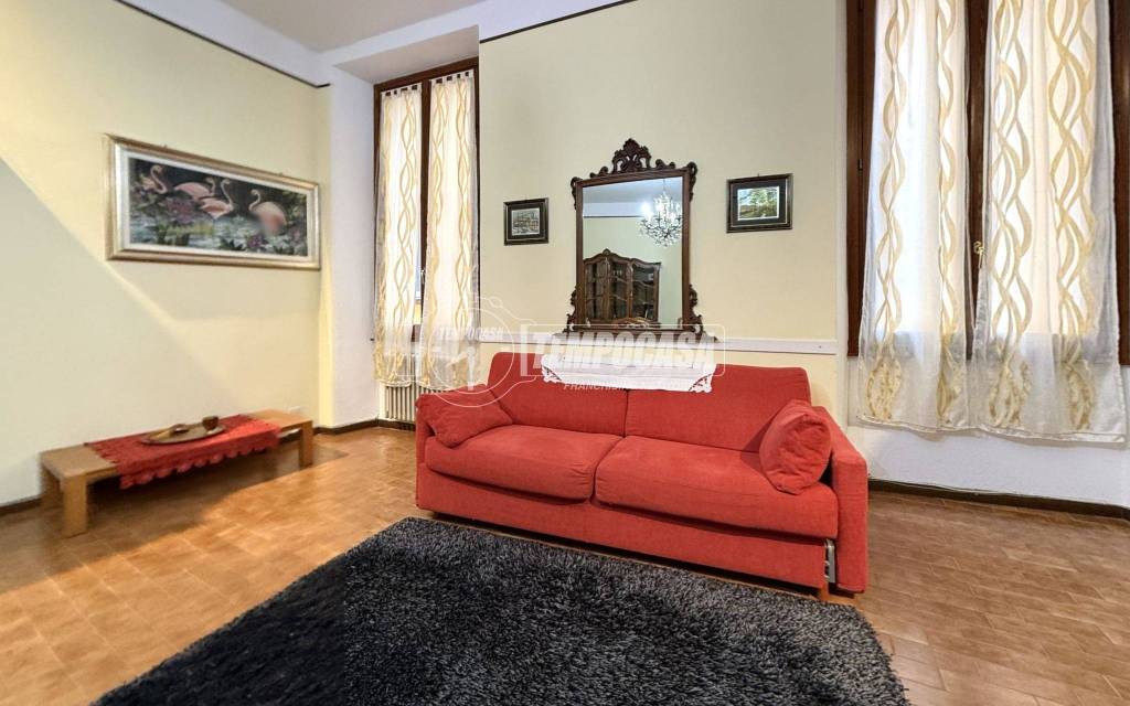 appartamento in vendita a Verbania in zona Intra