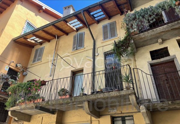 appartamento in vendita a Verbania in zona Intra