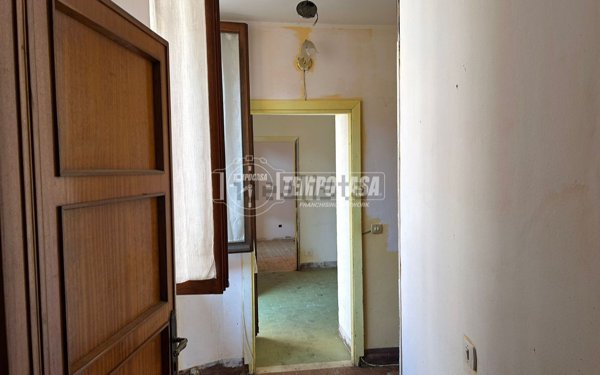 appartamento in vendita a Verbania in zona Trobaso