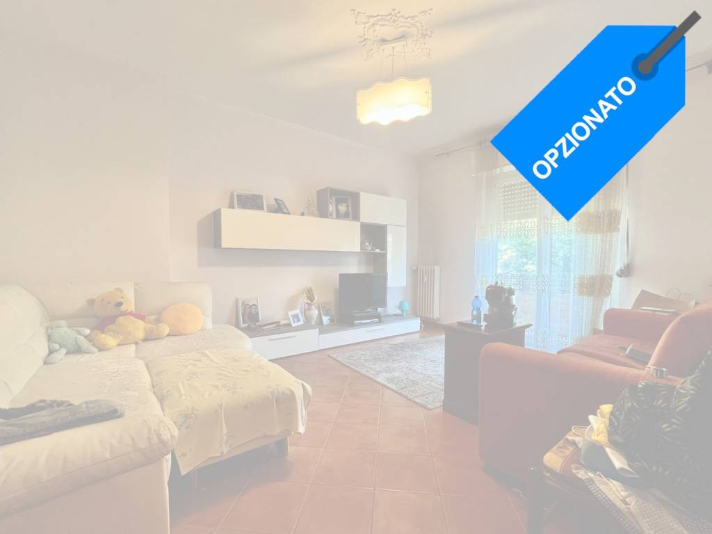 appartamento in vendita a Verbania in zona Renco