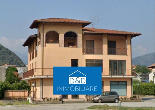 casa indipendente in vendita a Verbania