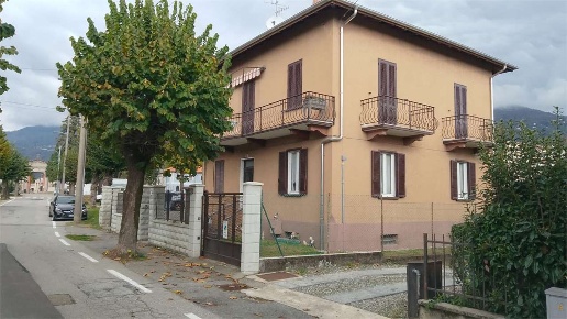 appartamento in vendita a Verbania in zona Intra