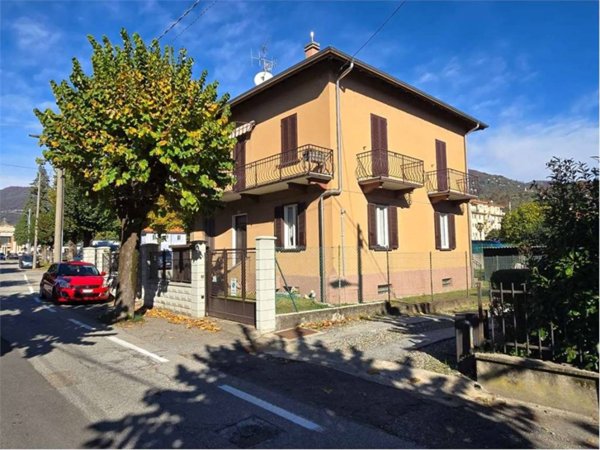 appartamento in vendita a Verbania in zona Intra