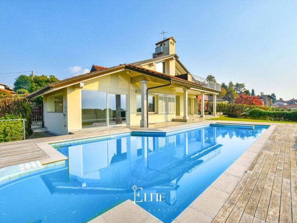 casa indipendente in vendita a Verbania in zona Intra