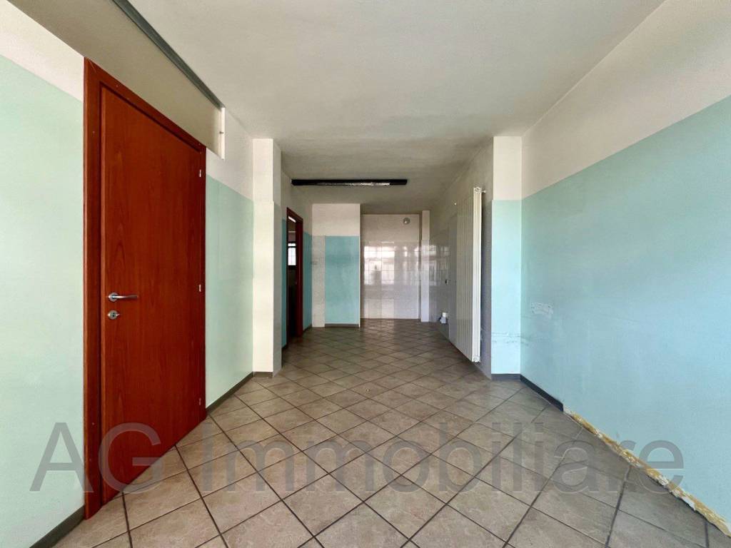 negozio in vendita a Verbania in zona Pallanza